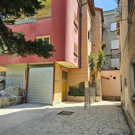 Apartmán Spacious & Relaxing With Free Parking Vlorë