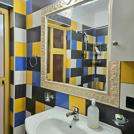 Spacious & Relaxing With Free Parking Vlorë