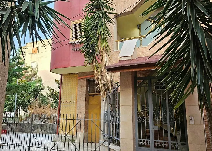 Lejlighed Spacious & Relaxing With Free Parking Vlorë