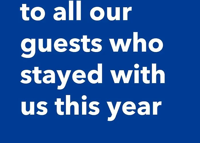 Spacious & Relaxing With Free Parking Vlorë